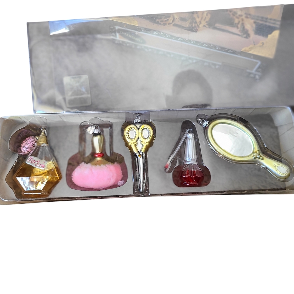 Department 56, RARE 2001 Retired Christmas Ornament Set, Beauty Tools